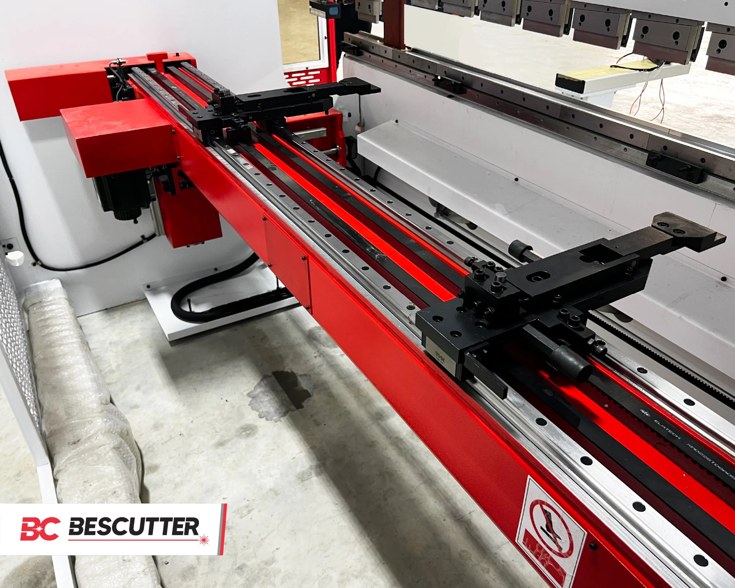 BesCutter PB Series 100/150/350 Ton 10/13FT Delem DA66T/DA69T CNC Press Brake - Image 5